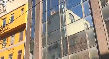 İstanbul - Karaköy'de ayakkabı deposunda yangın