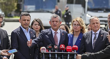 İstanbul- Özgür Özel: Sabırlı bir şekilde bu süreci yakından takip ediyoruz