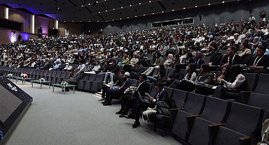İstanbul- Selçuk Bayraktar'a Haliç Üniversitesi'nde fahri doktora unvanı verildi