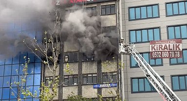 İstanbul- Sultangazi'de ayakkabı imalathanesinde yangın -1
