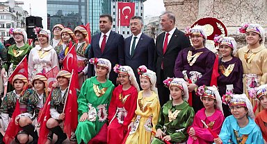 İstanbul - Taksim'de 23 Nisan Ulusal Egemenlik ve Çocuk Bayramı töreni