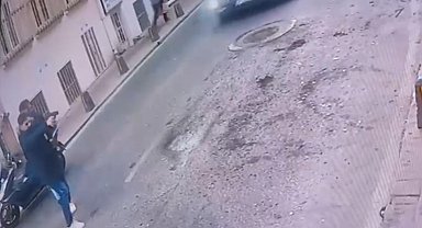 İstanbul - Taksim'de ikiz kardeşlerden darbedildikleri gece kulübüne intikam saldırısı; o anlar kamerada