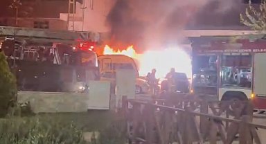 İstanbul- Tuzla'da park halindeki cipte çıkan yangın, 5 araca sıçradı