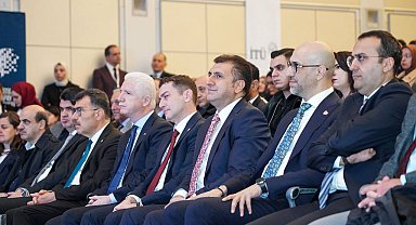 İstanbul- Vali Gül: Türkiye, her alanda olduğu gibi yapay zekada da işin üreticisi olmak istiyor