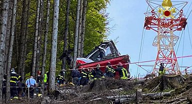 İtalya'da teleferik kabini düştü: 4 ölü