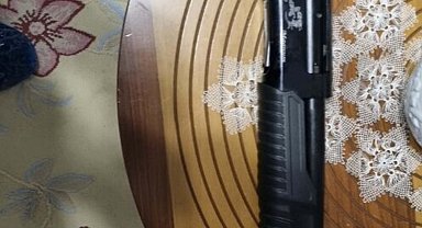 İzmir'de FETÖ operasyonu: 31 gözaltı