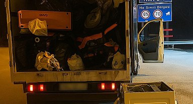 Kamyonetteki çamaşır makinesinde 1 kilo 361 gram metamfetamin ele geçirildi