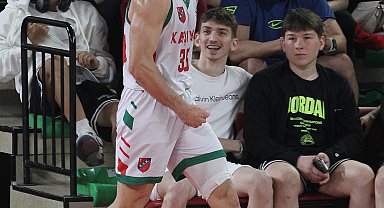 Karşıyaka potada gençlerde yarı finalde