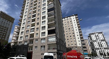 Kayseri'de 11'inci kattaki dairede çıkan yangında dumandan etkilendi