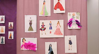 Küçükçekmece'de 11 yaşındaki Miral'den Otizm Farkındalık Günü'ne özel sergi