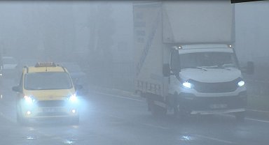 Mardin'de sis; yaya ve sürücüler zor anlar yaşadı