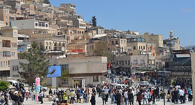 Medeniyetler şehri Mardin'e turist akını; otellerde doluluk yüzde 100'e ulaştı