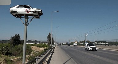 Metrelerce yüksekteki hurda araçla kazalara dikkat çekiliyor