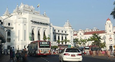 Myanmar'da 1 dakikalık saygı duruşu