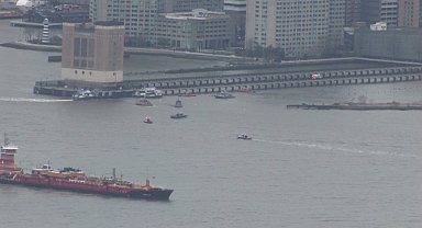 New York'ta helikopter düştü: 6 ölü