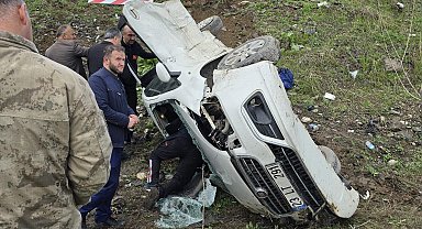 Otomobil şarampole devrildi: 4'ü çocuk, 9 yaralı