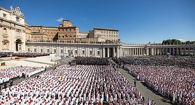 Papa Franciscus için cenaze töreni Ek bilgilerle