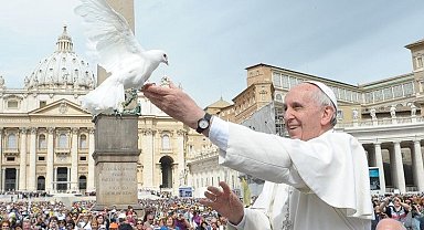 Papa'nın ölümünün ardından liderlerden mesajlar