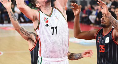 Potada Manisa ile Karşıyaka önemli derbide