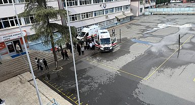 Sakarya'da 9 öğrenci, gıda zehirlenmesi şüphesiyle hastanelik oldu