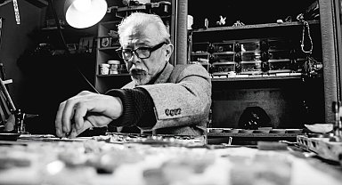 Sedefkar Zafer Karazeybek hayatını kaybetti