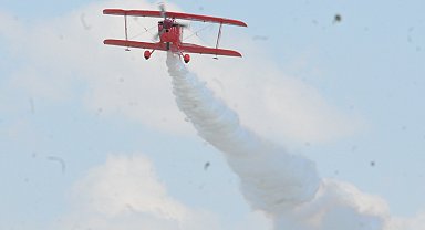 Semin Öztürk Şener'den çocuklara özel akrobasi gösterisi