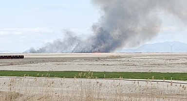 Sultan Sazlığı Milli Parkı'nda yangın