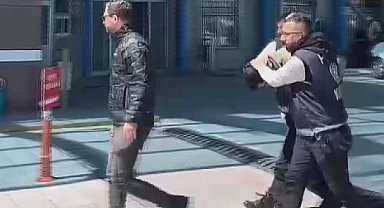 Taksici, tabancalı gaspçıyı biber gazıyla uzaklaştırdı