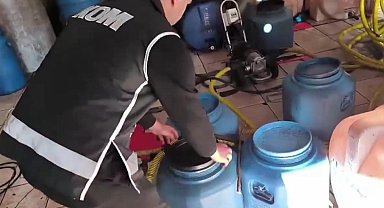 Tekirdağ'da 28 bin 658 litre sahte içki ele geçirildi