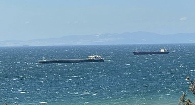 Tekirdağ'da fırtına; eğitim uçuşları iptal edilidi, balıkçılar denize açılamadı