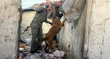Tekirdağ'da ruhsatsız silahlar ile uyuşturucu ele geçirildi; 10 gözaltı