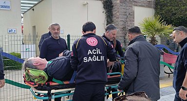Teknede kalçasını kırdı; Yunan adasından deniz ambulansı ile getirildi