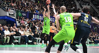 TOFAŞ- Fenerbahçe Beko: 88-89