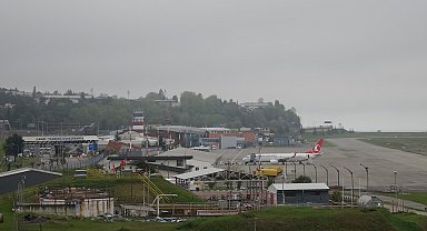 Trabzon'da uçuşlara 'sis' engeli