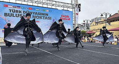 Türk Dünyası Çocuk Festivali'nden renkli görüntüler