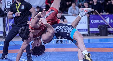 U20 Grekoromen Stil Güreş Türkiye Şampiyonası'nda ilk gün sona erdi