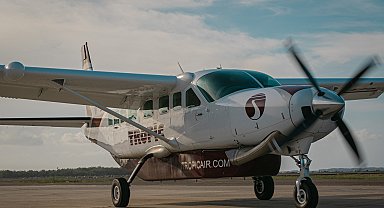Uçak kaçırmaya çalışan kişi silahla vurularak öldürüldü