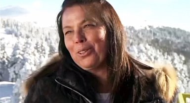 Uludağ'da yanan otelde baba-oğulun ardından ölen anne toprağa verildi