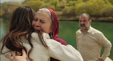 Uzak Şehir'in yeni bölümünde annelerin ortak acısı buzları eritiyor