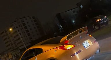 Yağmur sonrası kaygan zeminde drift attı