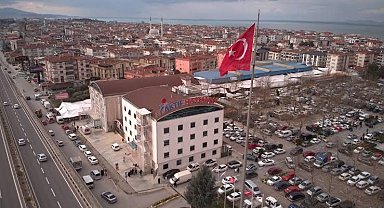 Yalova'da 'deprem raporu' eksik çıkan özel hastanenin faaliyeti geçici olarak durduruldu
