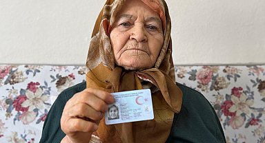 109 yaşındaki kadına 'Anneler Günü' kutlaması