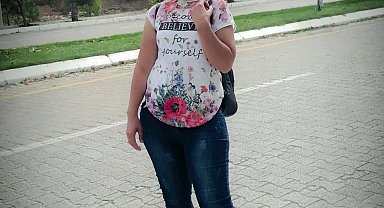 2 çocuk annesi kazada öldü, sürücü kaçtı