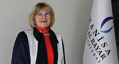 40 yıl sonra üniversiteye döndü; 72 yaşında doktorasını tamamladı