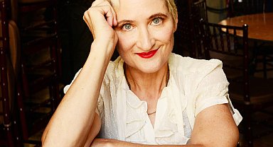 ABD'li şarkıcı Jill Sobule, evinde çıkan yangında hayatını kaybetti