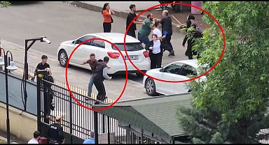 Adliye önünde sopalı, tekmeli ve yumruklu kavga kamerada