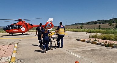 Ağaçtan düşen yaralı, ambulans helikopterle sevk edildi