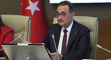 AK Partili Dönmez: Raporumuz, Türkiye'nin yapay zeka politikalarına yön verecek