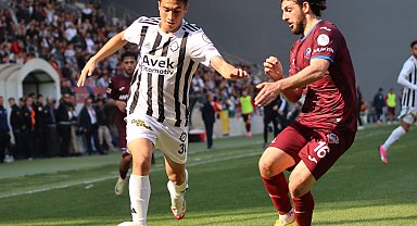 Altay gençlerine sarıldı