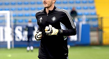 Altay'da kaleci Ozan belirsiz